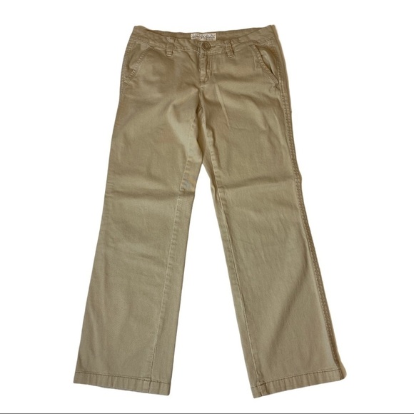 Aeropostale Stretch 5/6 Short Khaki Dress Pants - Picture 2 of 10